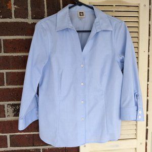 Light blue Anne Klein medium 3/4 length sleeve buttoned fitted shirt